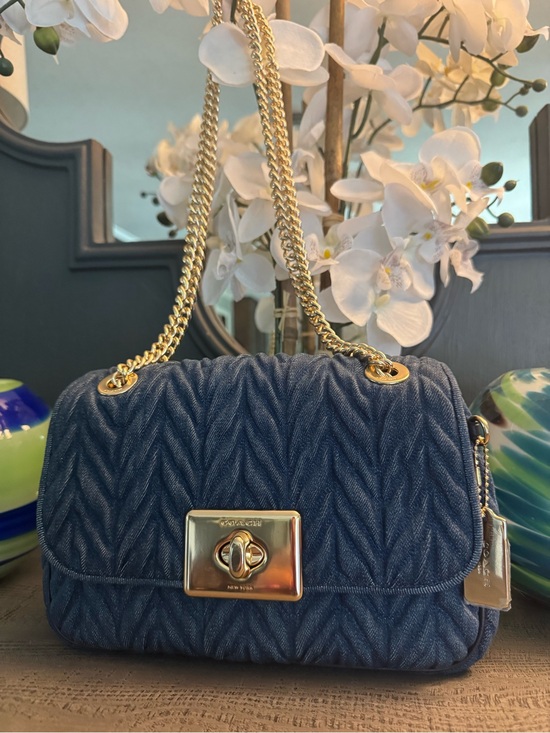Coach Handbags - Coach Cassidy Quilted Denim 2 Way Bag w/ Turnlock EUC